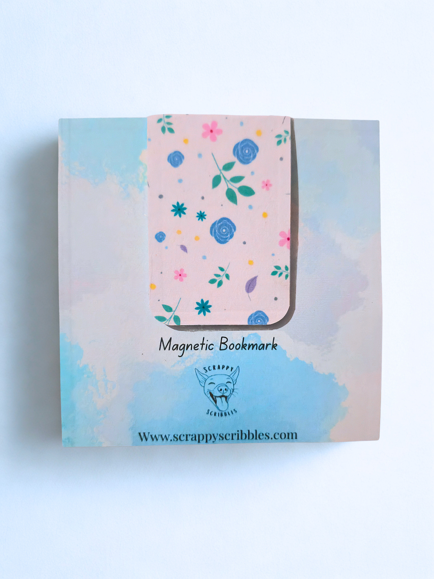 Floral Magnetic Bookmark – Stylish, Strong & Beautifully Blooms Between Your Pages